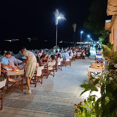 Sunset Boulevard Πανσιόν