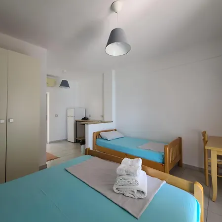 Sunset Boulevard Affittacamere Qeparo