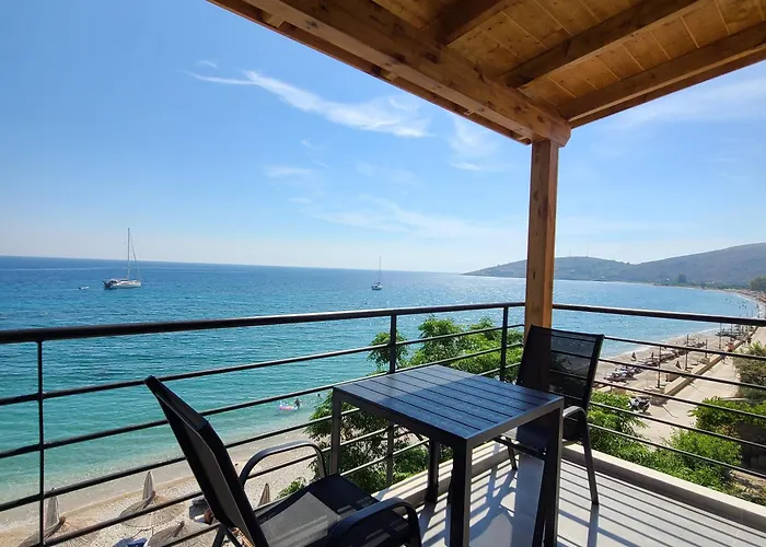 Sunset Boulevard 3* Qeparo